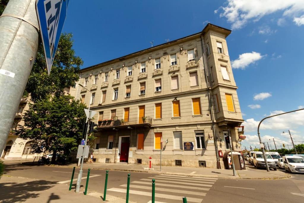 בודפשט Harmonic Apartment In Bem Square מראה חיצוני תמונה