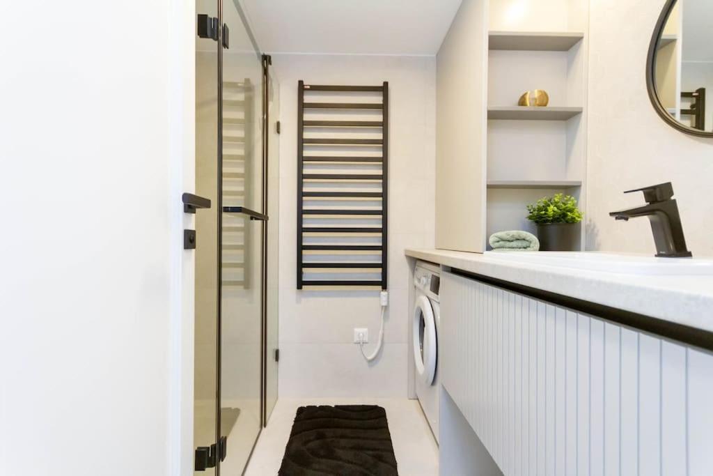 בודפשט Harmonic Apartment In Bem Square מראה חיצוני תמונה