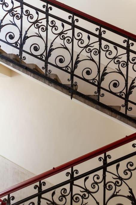 בודפשט Harmonic Apartment In Bem Square מראה חיצוני תמונה